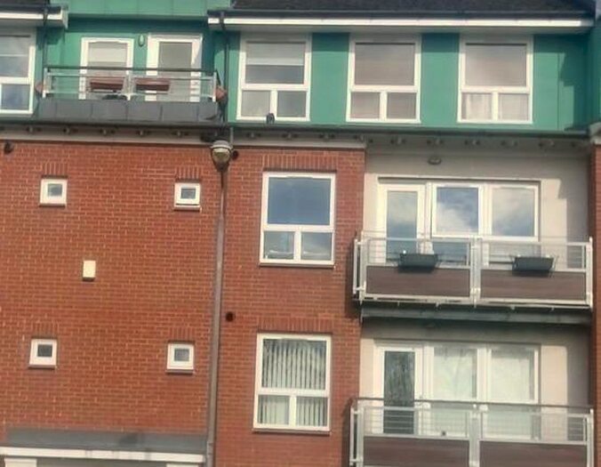 2 Bedroom Flat To Rent In Strathblane Gardens, Glasgow West, Two Bedroom Furnished Flat, G13