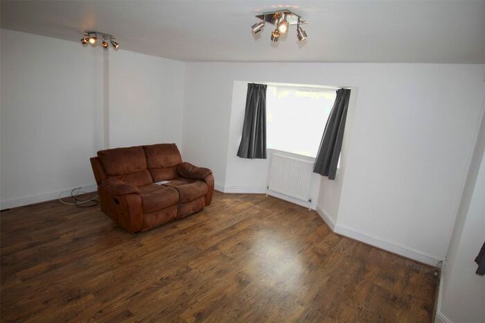 1 Bedroom Maisonette To Rent In Edward Road, New Barnet, EN4