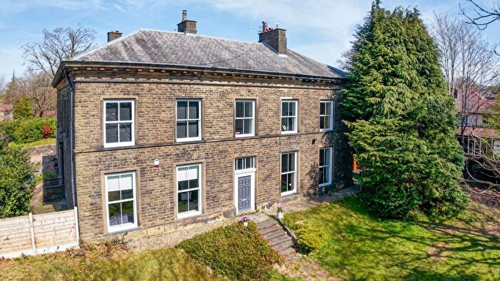 6 Bedroom Property For Sale In The Drive, Seedfield, Bury, BL9