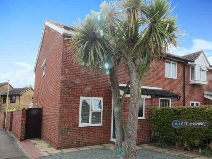 2 Bedroom Semi-Detached House To Rent In Burgess Field, Chelmsford, CM2