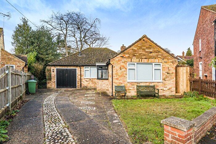 3 Bedroom Bungalow To Rent In Peterhill Close, Chalfont St. Peter, Gerrards Cross, SL9