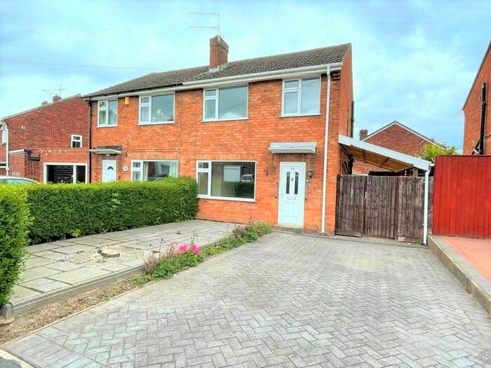 3 Bedroom Semi-Detached House To Rent In Teagues Crescent, Trench, Telford, TF2