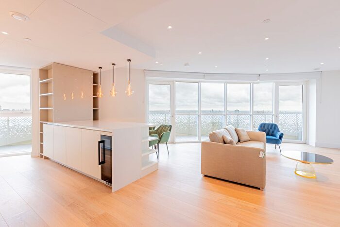 2 Bedroom Flat To Rent In White City Living, Cassini Apartments, Cascade Way, White City, W12