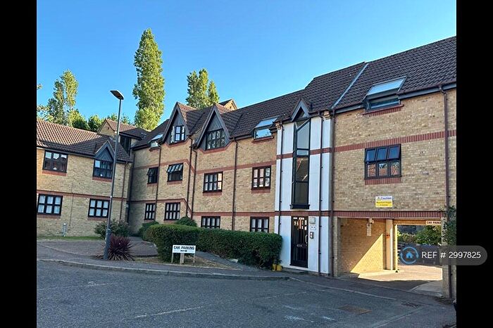 1 Bedroom Flat To Rent In Lodgehill Park Close, South Harrow, HA2