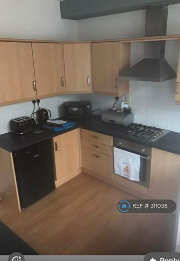 3 Bedroom Semi-Detached House To Rent In John Street, Chesterfield, S40