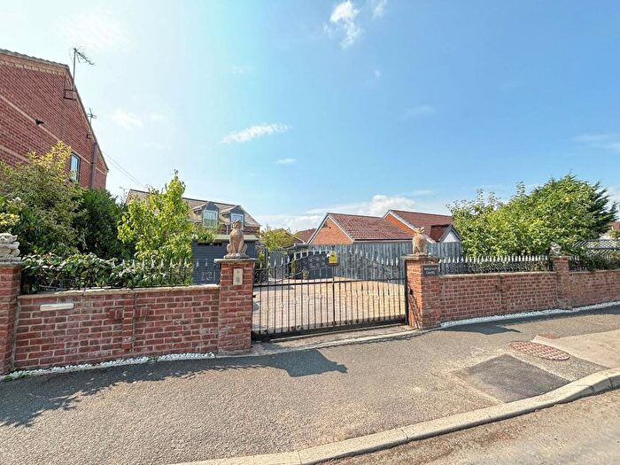 2 Bedroom Detached House For Sale In Wesleyan Chapel West End, Pollington, Goole, DN14