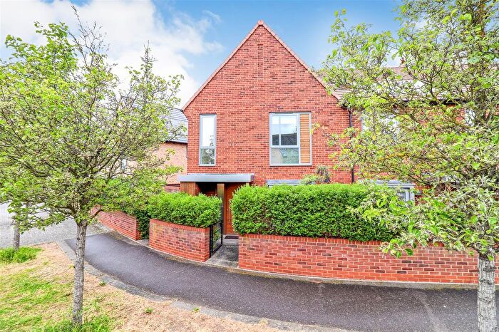 2 Bedroom End Terrace House To Rent In Consort Avenue, Trumpington, Cambridge, CB2