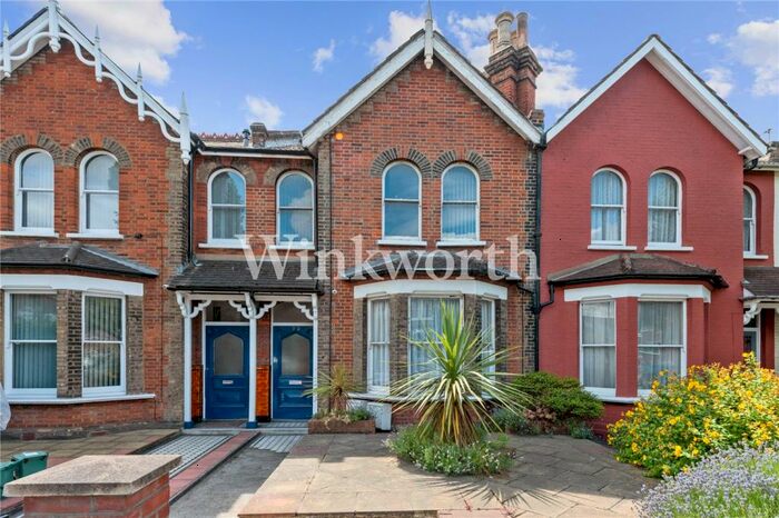 2 Bedroom Apartment To Rent In Lansdowne Road, London, N17