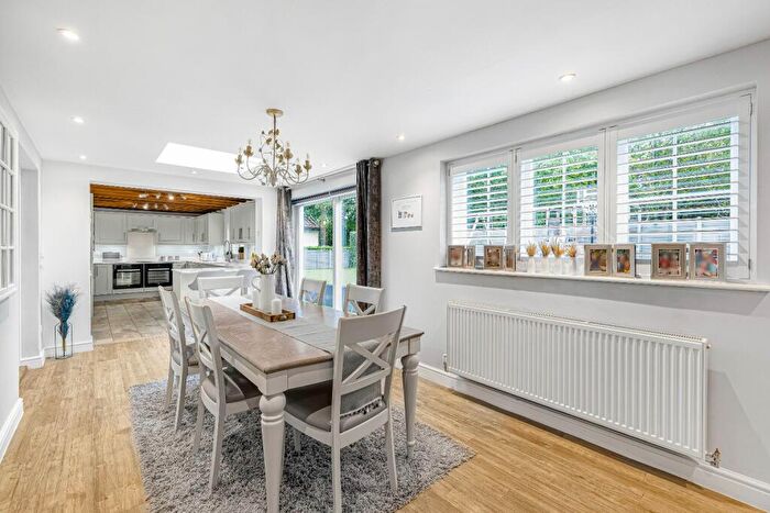 5 Bedroom Detached House For Sale In Bluebell Cottage, Caxton End, Eltisley, PE19