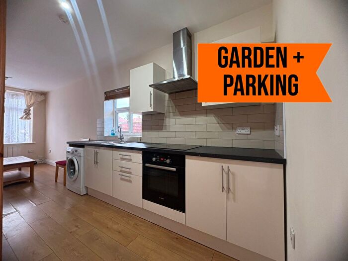 2 Bedroom Semi-Detached House To Rent In Thorncliffe Road, Southall, UB2