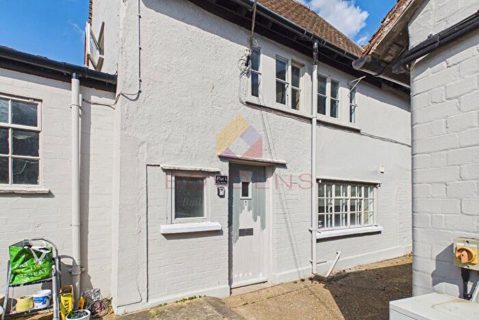 1 Bedroom Apartment To Rent In Sudbury Central, CO10