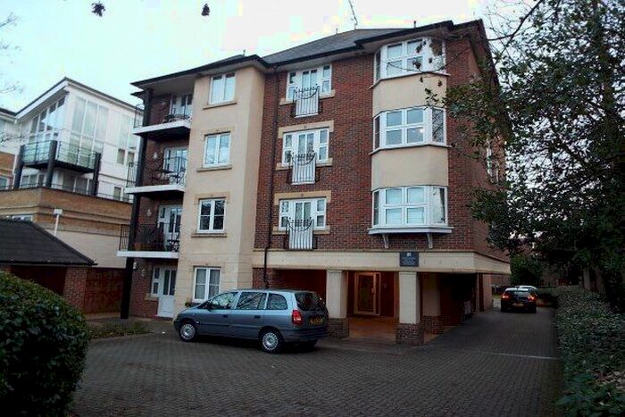 2 Bedroom Flat To Rent In Armfield House, Southampton, SO17