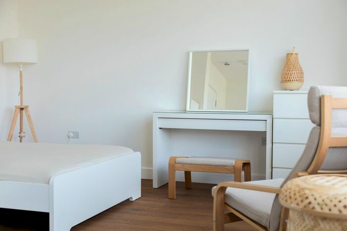 1 Bedroom Studio To Rent In Ballards Lane, London, N3