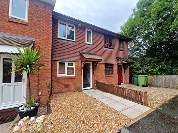 2 Bedroom Terraced House To Rent In Knotgrass Road, Locks Heath, SO31