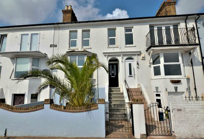 3 Bedroom Apartment To Rent In Eastern Esplanade, Southend Seafront Location, Southend On Sea, Essex, SS1