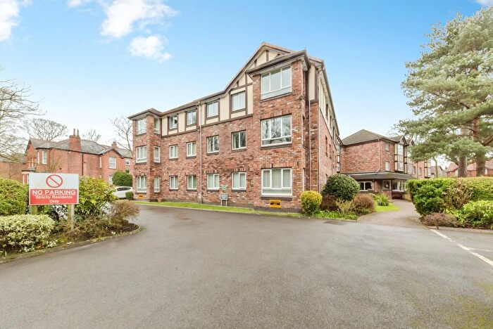 1 Bedroom Flat For Sale In Tabley Road, Knutsford, Cheshire, WA16