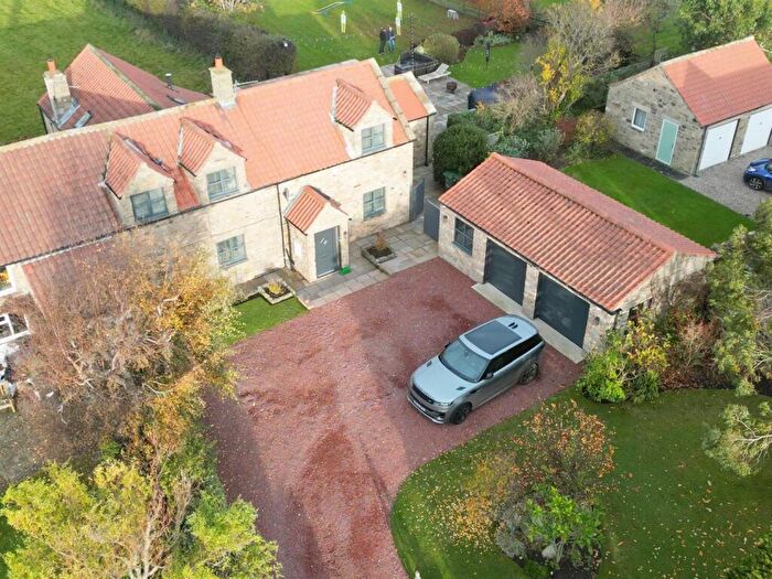 4 Bedroom Semi-Detached House For Sale In Caldwell, Richmond, DL11