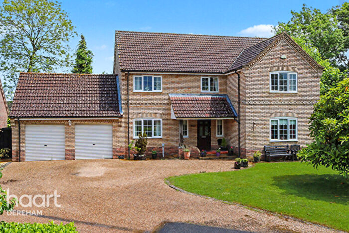 4 Bedroom Detached House For Sale In Meadow Grove, Watton, IP25