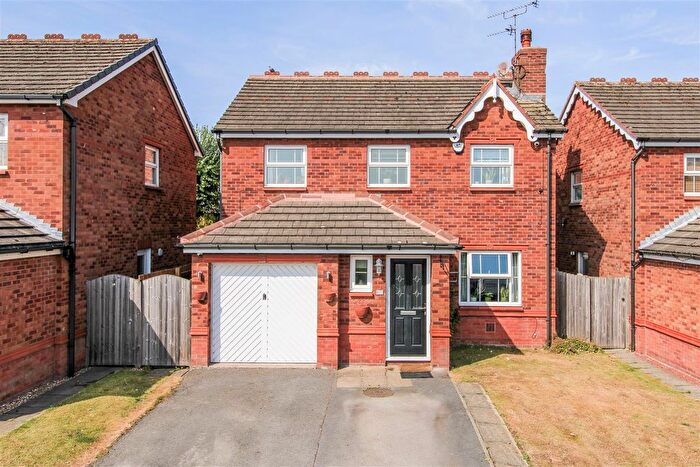 4 Bedroom Detached House For Sale In The Hawthorns, Wakefield, WF1