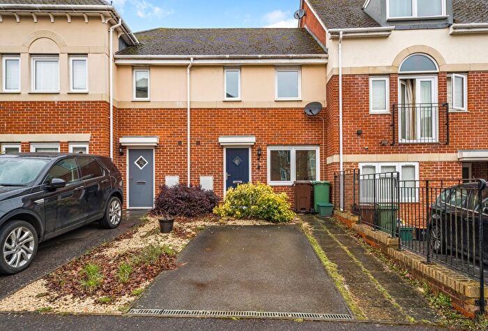 3 Bedroom Terraced House For Sale In Addison Road, Tunbridge Wells, Kent, TN2