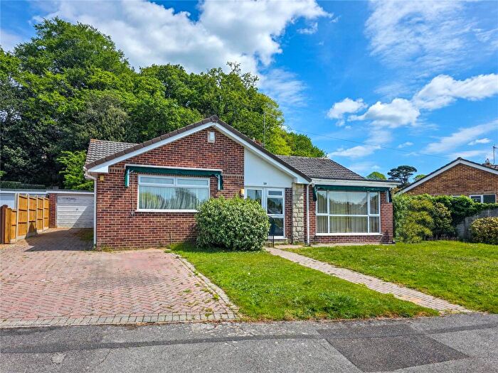 3 Bedroom Bungalow For Sale In Manning Avenue, Highcliffe, Dorset, BH23