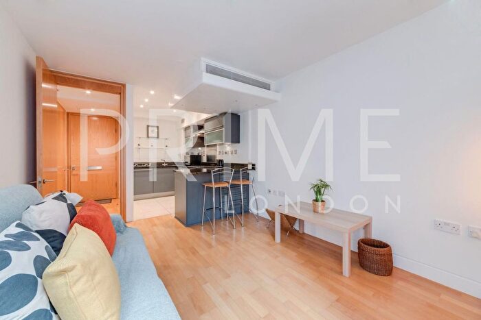 1 Bedroom Flat To Rent In Parliament View Apartments, Albert Embankment, London, SE1