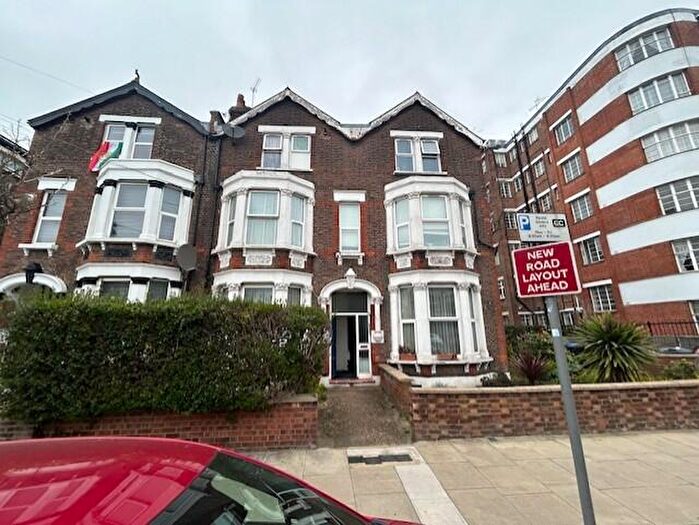 2 Bedroom Apartment For Sale In St Pauls Avenue, London, NW2
