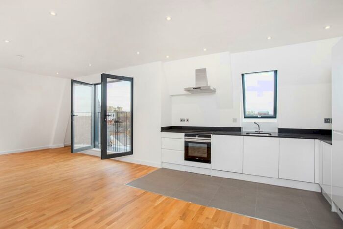 1 Bedroom Penthouse To Rent In St. Leonards Road Windsor, SL4