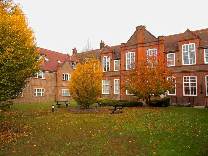 1 Bedroom Flat To Rent In College Yard, 5 Gammons Lane, Watford WD24
