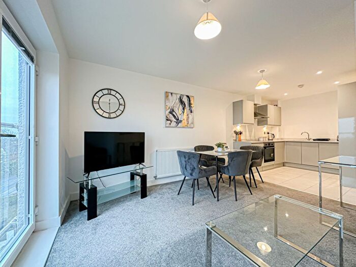 1 Bedroom Flat For Sale In Radnor Avenue, Heswall, CH60