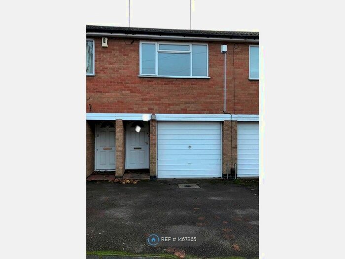 2 Bedroom Terraced House To Rent In South Knighton Road, Leicester, LE2