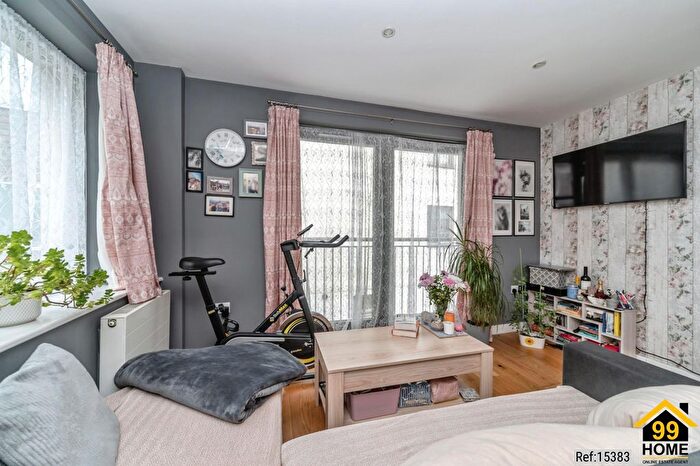 1 Bedroom Flat For Sale In Flat, Castle Lane, Bedford, MK40