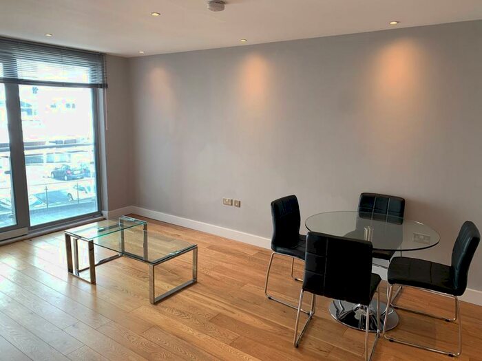 1 Bedroom Apartment To Rent In Bute Terrace, Cardiff, CF10