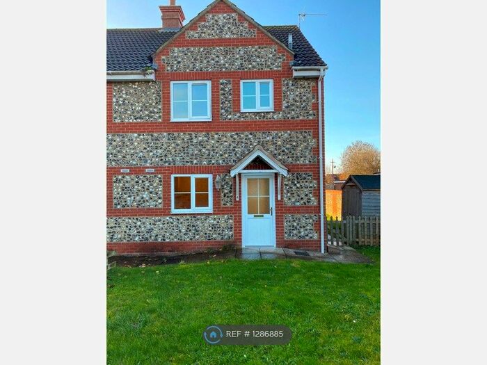2 Bedroom Semi-Detached House To Rent In Hawkes Court, Amesbury SP4