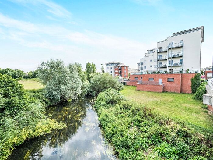 2 Bedroom Flat To Rent In Sir Anthony Eden Way, Warwick, CV34