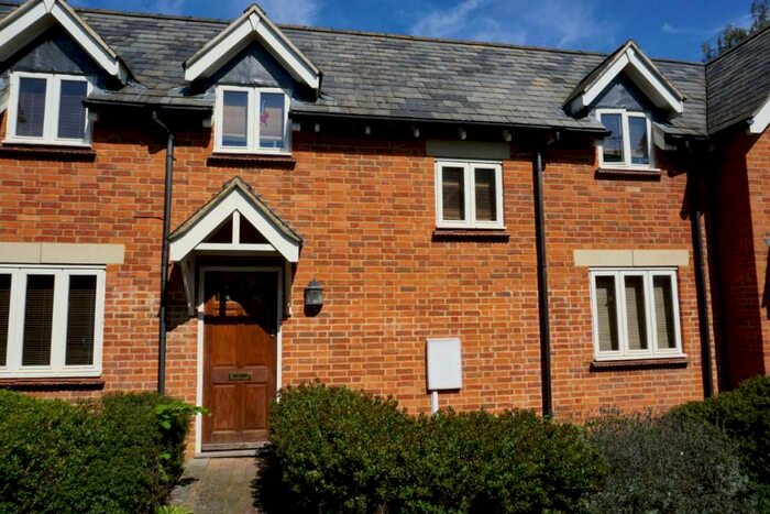 2 Bedroom Terraced House To Rent In West Street, Olney, MK46