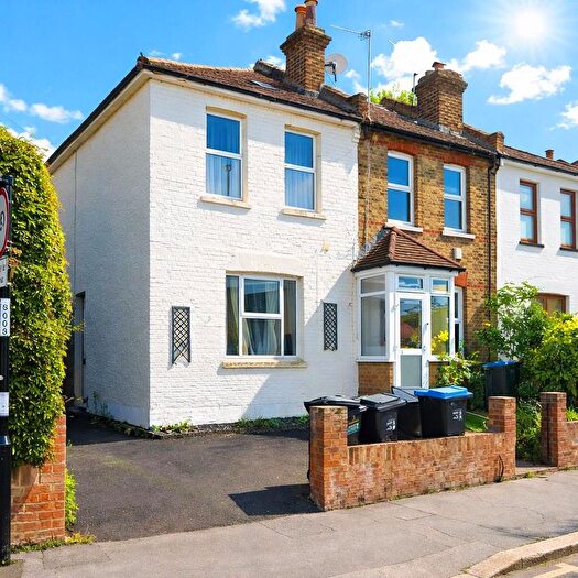 4 Bedroom End Terrace House To Rent In Chelsham Road, South Croydon, CR2