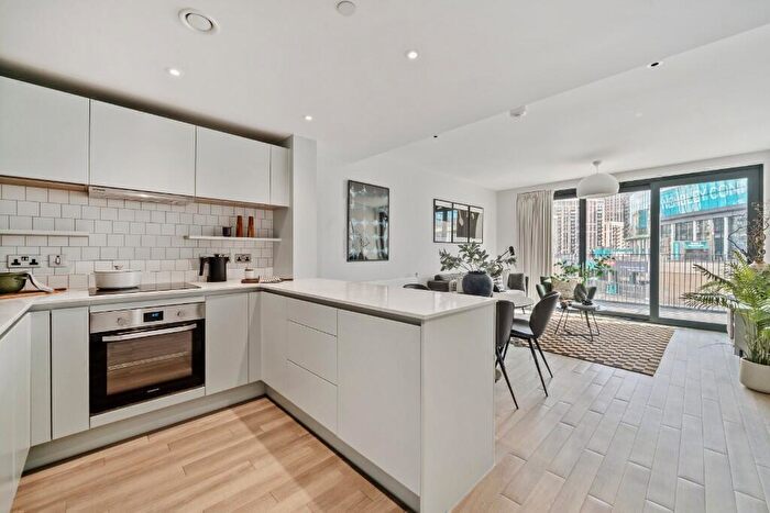 2 Bedroom Flat To Rent In Alameda, Olympic Way, HA9