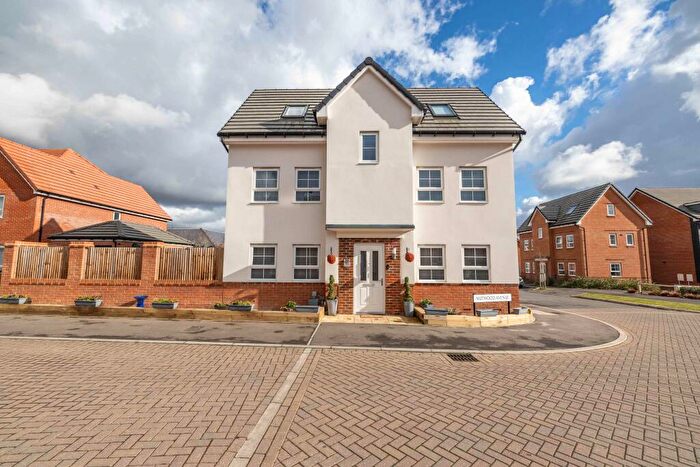 4 Bedroom Detached House For Sale In Nutwood Avenue, Canterbury, CT2
