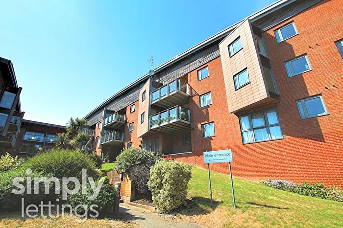 2 Bedroom Flat To Rent In Park View Road, Hove, BN3