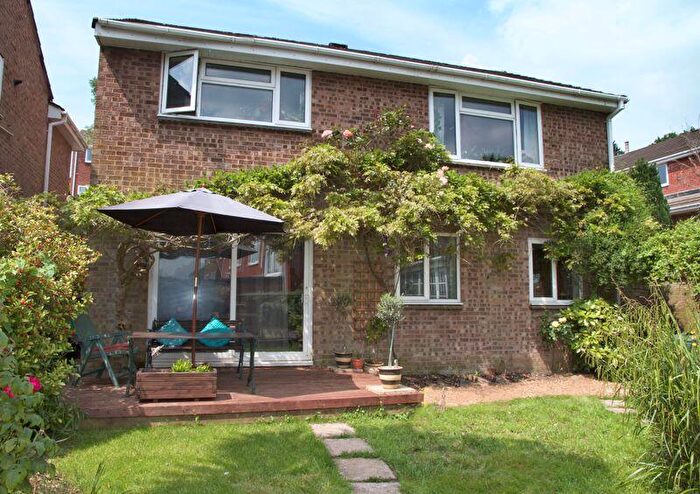 5 Bedroom Detached House For Sale In Florida Drive, Exeter, EX4