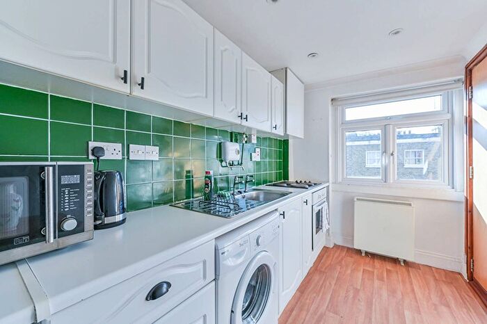 Studio To Rent In Upper Montagu Street, Marylebone, London, W1H