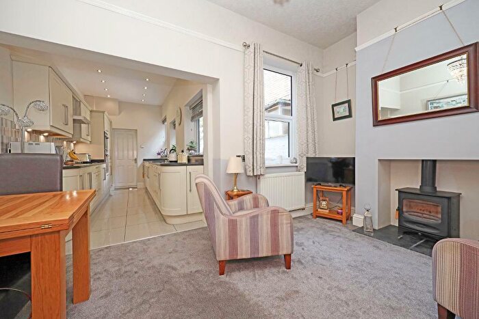 2 Bedroom End Of Terrace House For Sale In Lichfield Street, Stone, Staffordshire, ST15