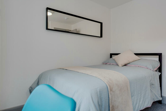 2 Bedroom Flat To Rent In Grosvenor Road, Liverpool, Merseyside, L15