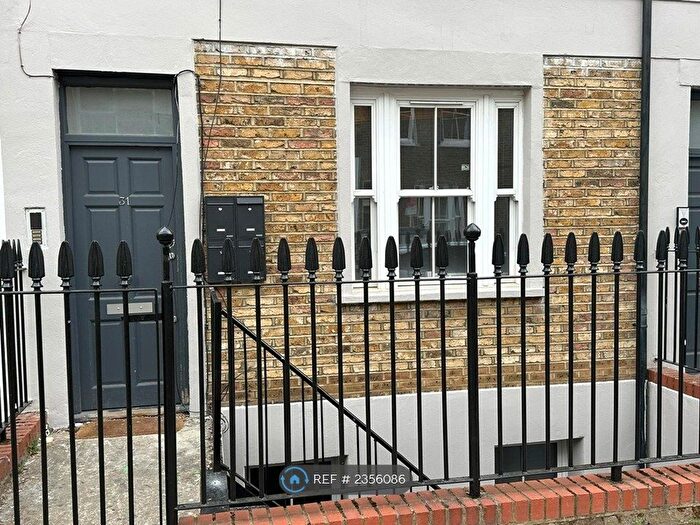4 Bedroom Flat To Rent In Allen Road, London, N16