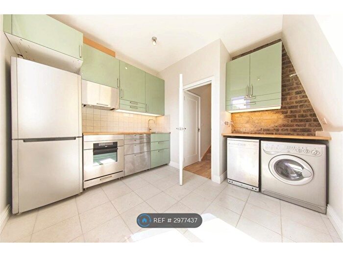 4 Bedroom Maisonette To Rent In Macfarlane Road, London, W12