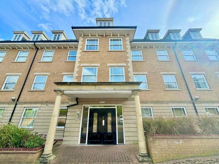 2 Bedroom Apartment To Rent In Thorpe Road, Peterborough, PE3