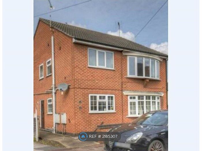 2 Bedroom Flat To Rent In Lady Bay Road, West Bridgford, Nottingham, NG2