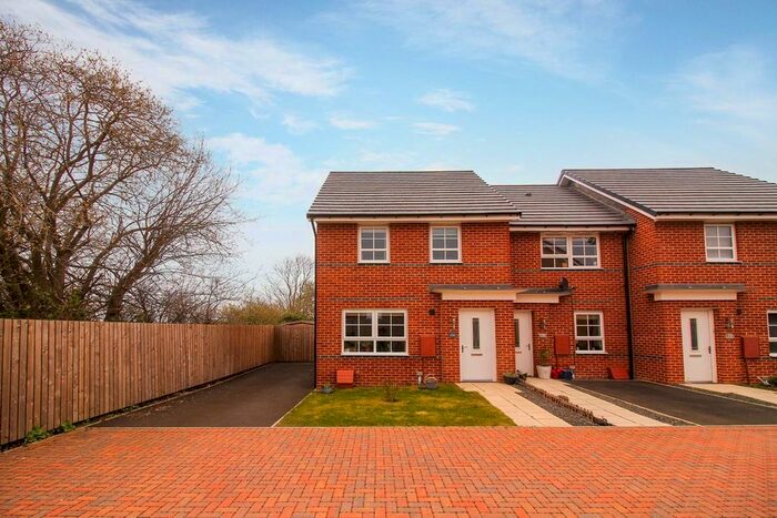 3 Bedroom End Of Terrace House To Rent In Ascot Drive, North Gosforth, Newcastle Upon Tyne, NE13