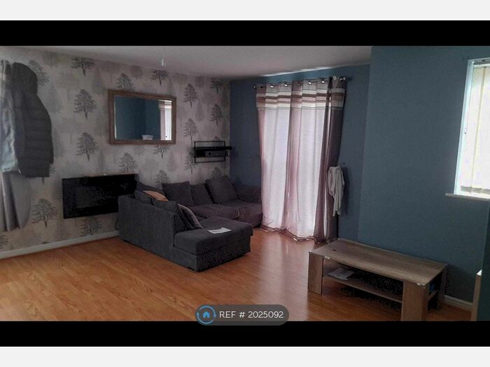 2 Bedroom Maisonette To Rent In Mill Street, Wednesbury, WS10